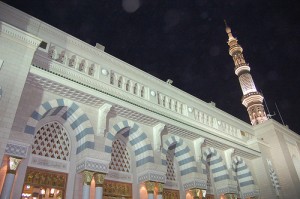 Masjid-Nabawi-night by Omar A.