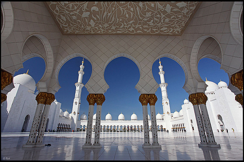 Sh Zayed Mosque Abu Dhabi by rickz / Creative Commons