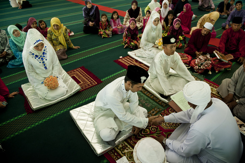 Malay wedding / Source: www.tumblr.com