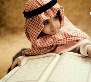 cute-muslim-kids-praying-529 / Source: maod.dk