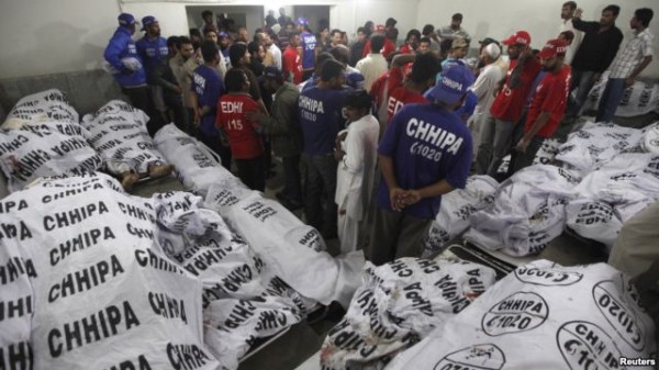 Pakistan Bomb Blast Kills 45, Wounds 150 in Karachi