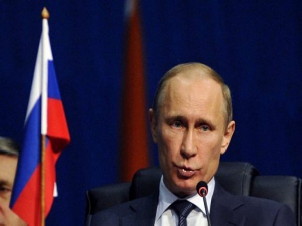 Putin orders surprise military exercises