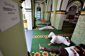 No sleep mosque / Source: www.flickr.com