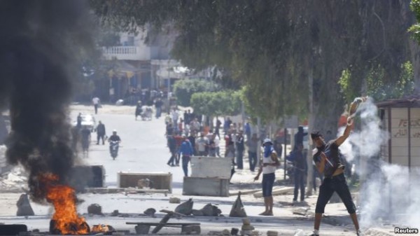 Radical Islamist Killed in Tunisia Street Protests