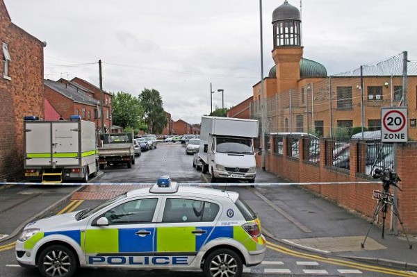 Mosque Evacuation Shocks British Muslims