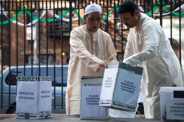 US Muslims Plead for Ramadan Donations
