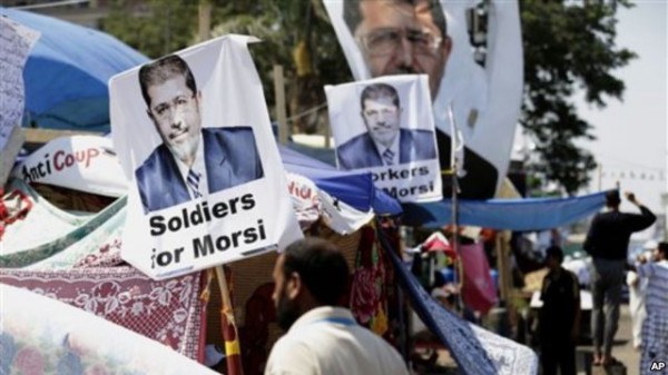 Egyptian Judge Orders Continued Detention for Morsi