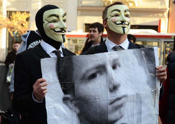 Anonymous_-_Bradley_Manning