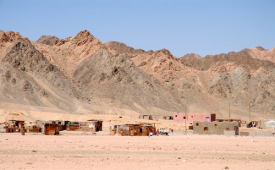 Dozens killed as Egypt attacks militant hideouts in Sinai