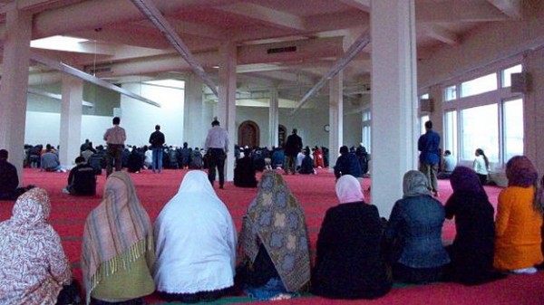 Muslim Women Challenge American Mosques 'Now Is The Time'