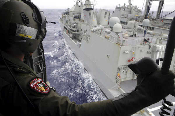 Australian navy in search for MH370