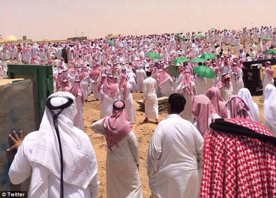Part of the crowd at the janaza (funeral) of Nahid Almanea in Al-Jouf, Saudi Arabia