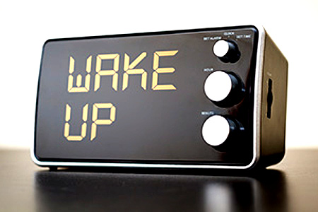 mc-alarm-clock-says-wake-up