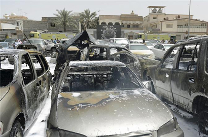 Deaths in blast near Shia mosque in Saudi Arabia