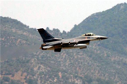 Turkish fighter jets pound ISIL positions in Syria