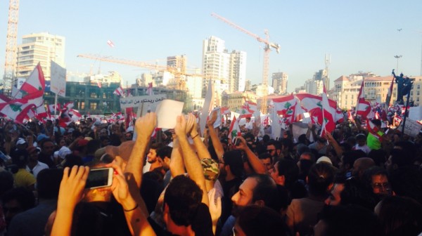 Mass rally in Beirut calls for government's downfall
