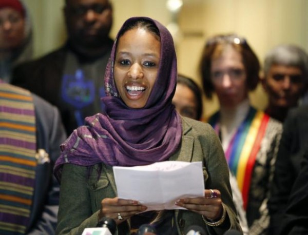 Tenured Wheaton College professor will leave school over hijab remarks controversy