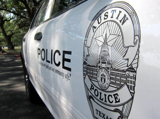 1-Austin_Police_Car_APD_by_Nathan_Bernier_(2)