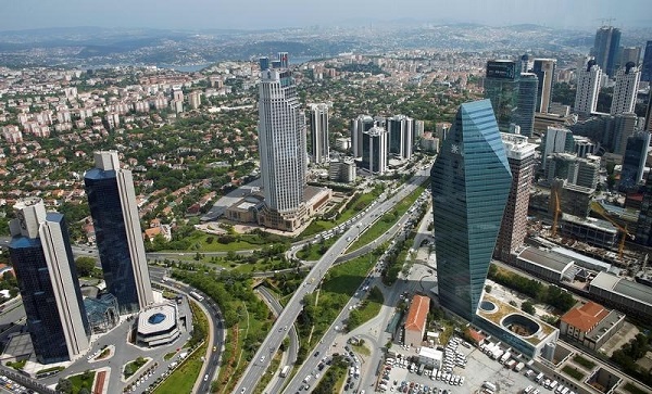 Bussiness and financial district of Levent, which comprises leading Turkish companies' headquarters and popular shopping malls, is seen from the Sapphire Tower in Istanbul, Turkey May 3, 2016. REUTERS/Murad Sezer/File Photo